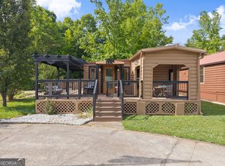 165 Stag Leap Dr, Cleveland, GA 30528