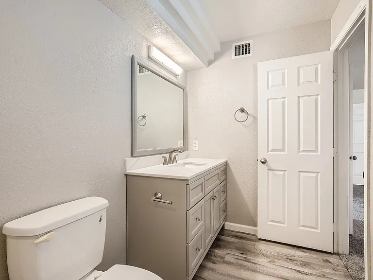 1411 Santa Margarita St #H — Photo 22