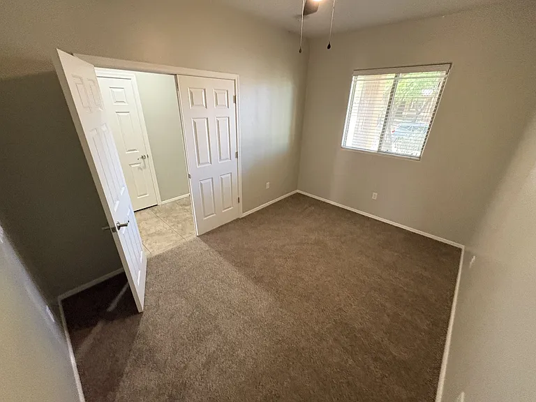 475 W Corte Calzaita — Photo 20