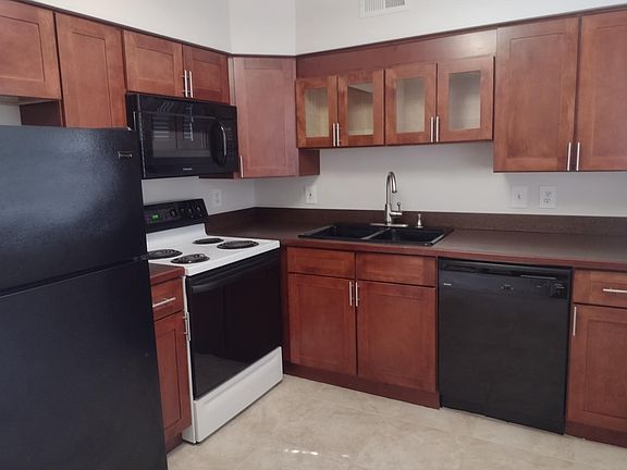Updated hardwood kitchen