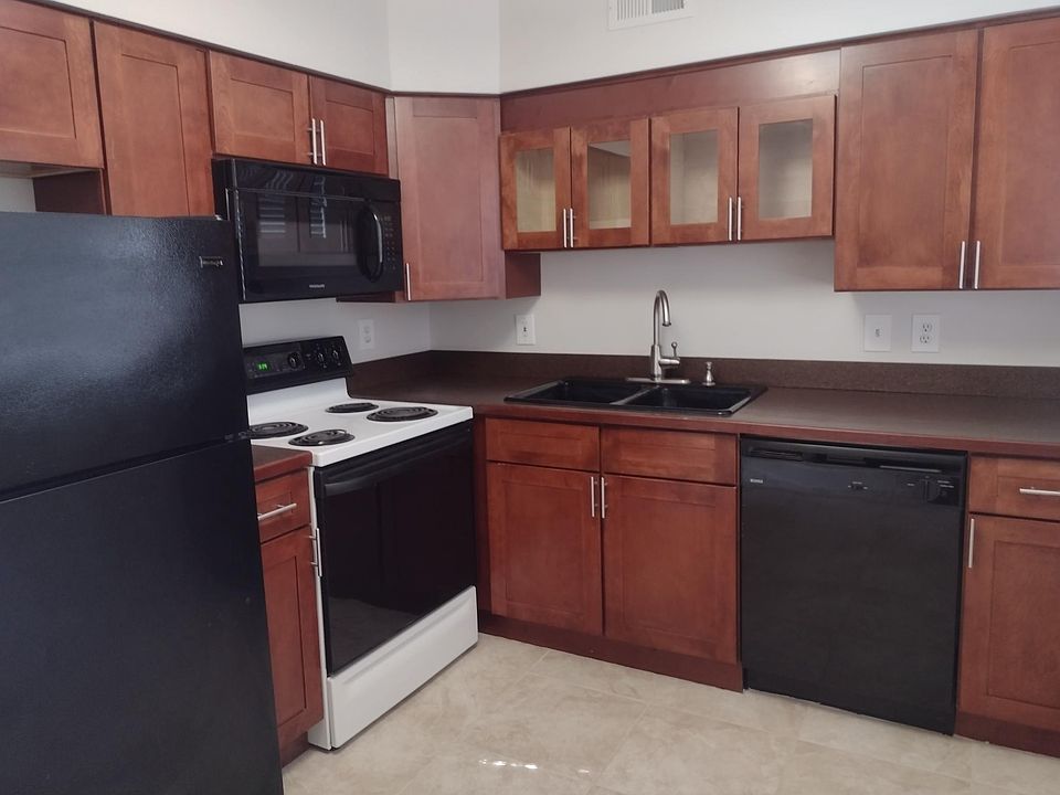 Updated hardwood kitchen