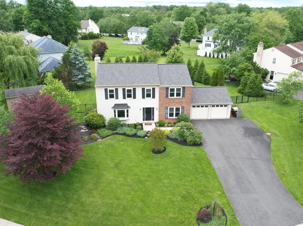 1648 Forest Hills Dr, Hatfield, PA 19440