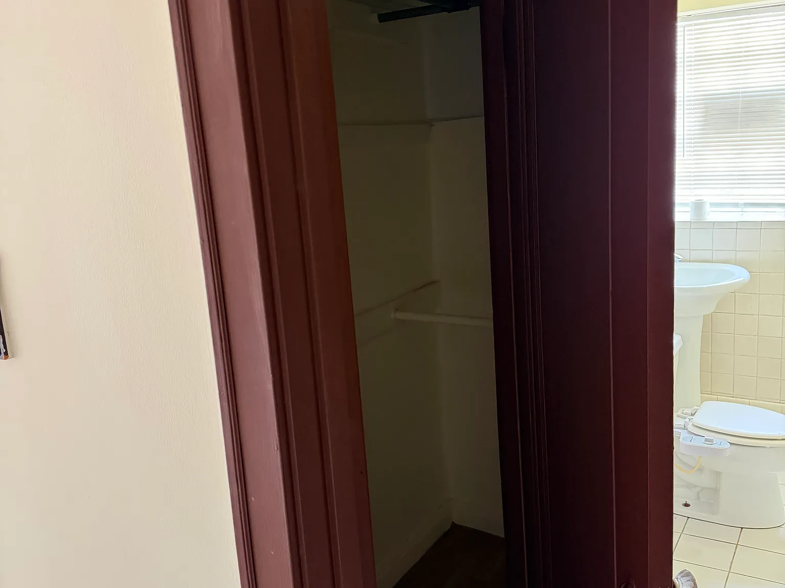 1 bed, $1,050 — Photo 2