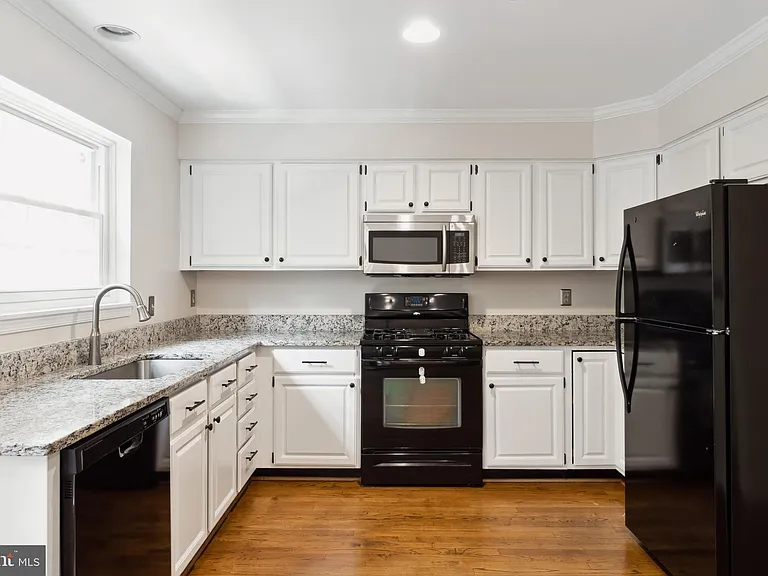 524 Kinsale Rd — Photo 9