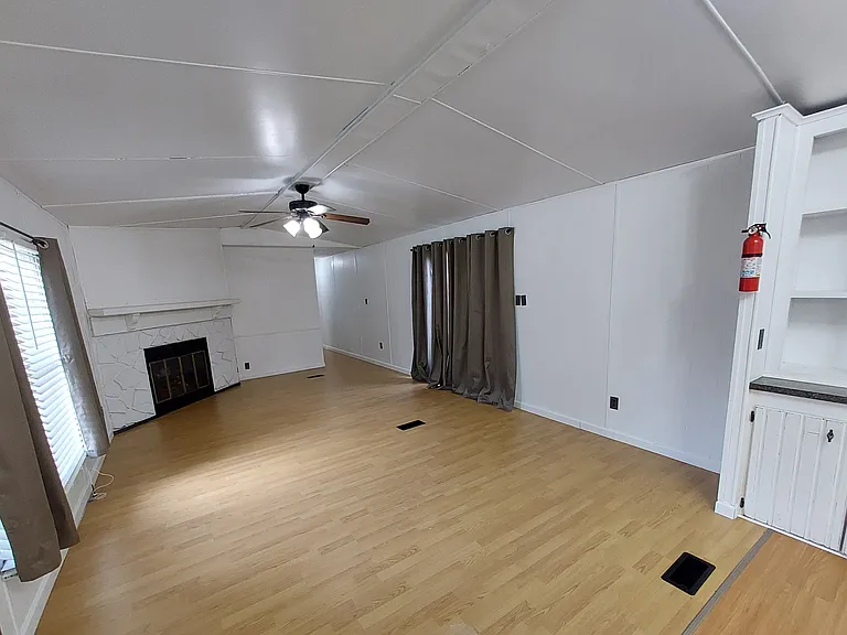 475 S Merchant St #1 — Photo 8