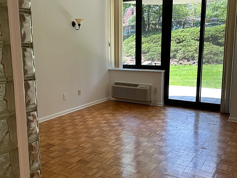 100 Carlyle Dr #S01G — Photo 17