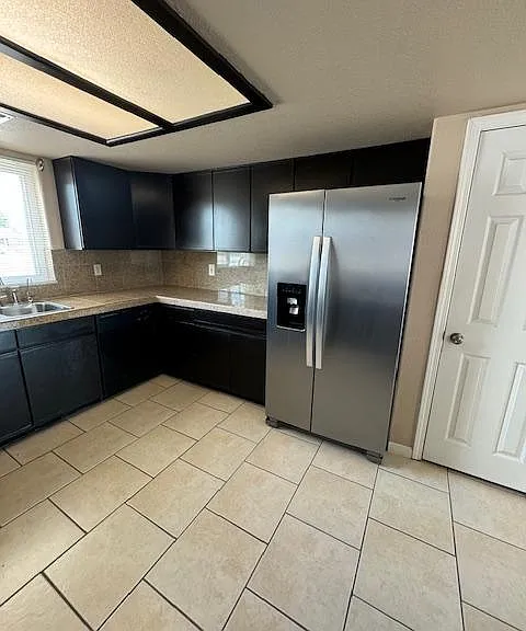 9856 S Kingman Dr — Photo 3
