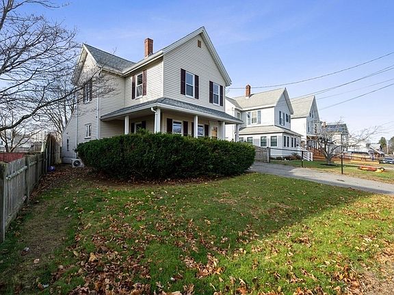 3rd image of 218 Essex St