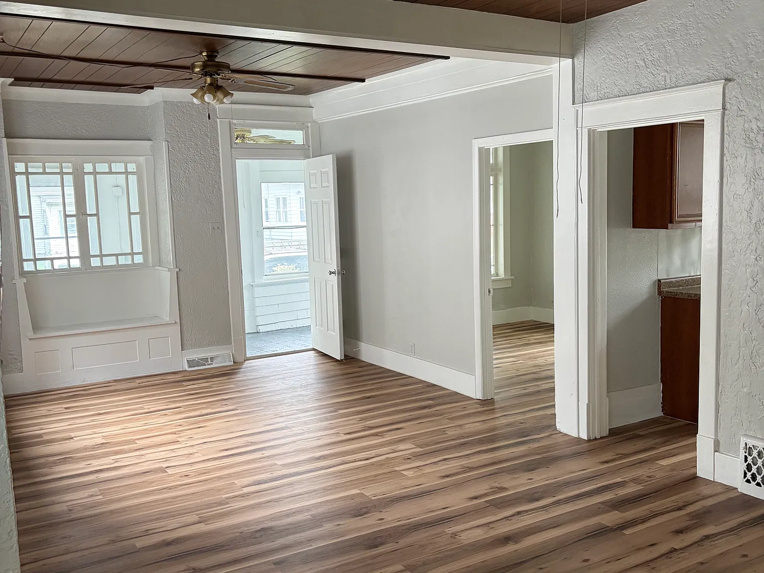 4 bed, 1416 sqft, $1,500 — Photo 3