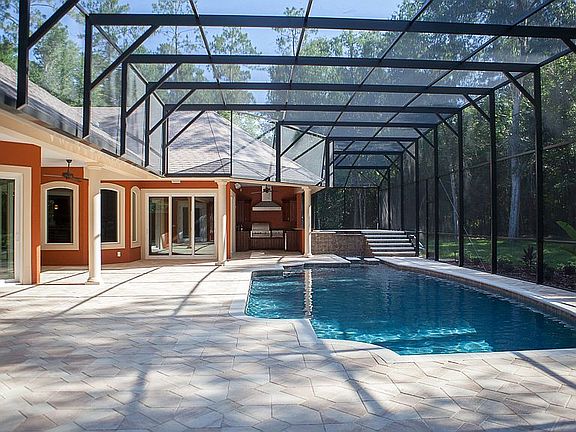 4th image of 39604 Woodgate Ln