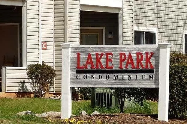 1411 Collegiate Cir #303 — Photo 12