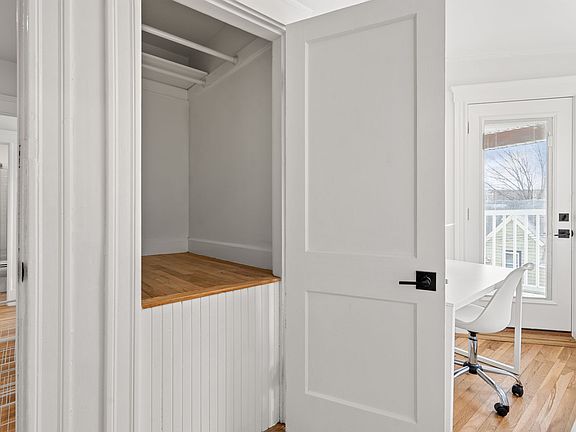 5th image of 19 Downer Ave #6