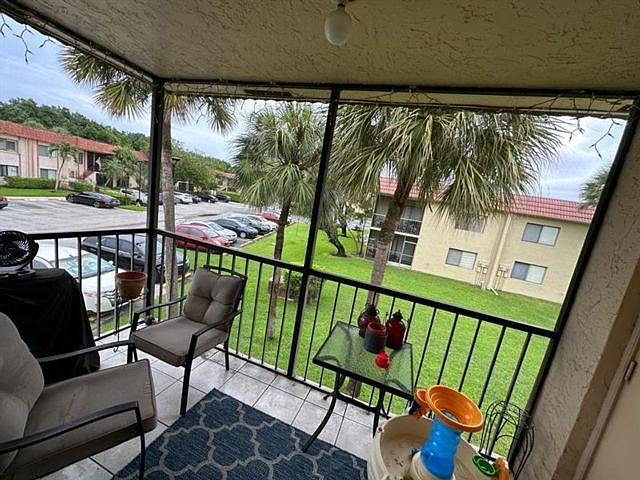 1st image of 357 Lakeview Dr #2A