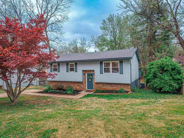 6697 Concord Dr, Newburgh, IN 47630