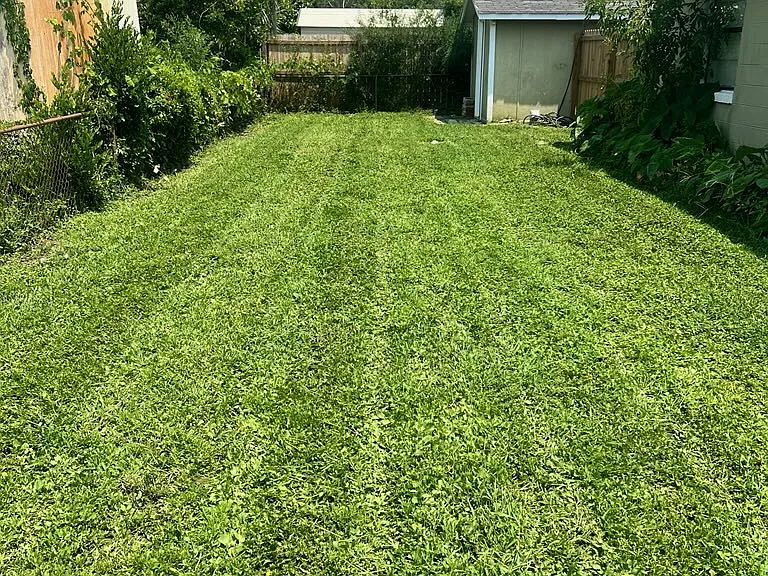 Oakland Dr — Photo 6