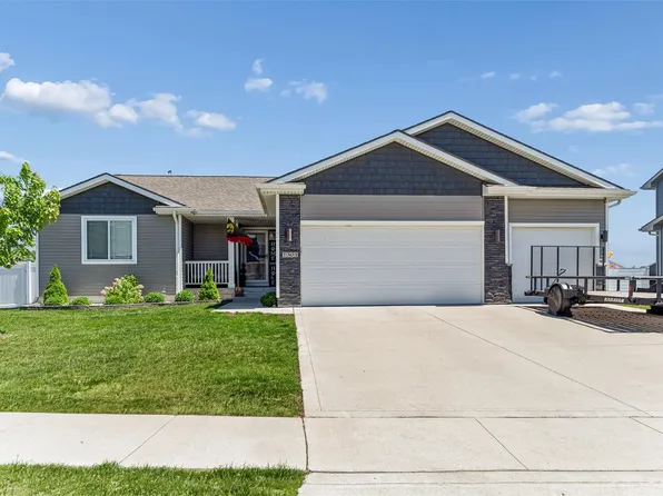 1301 S 11th St, Adel, IA 50003