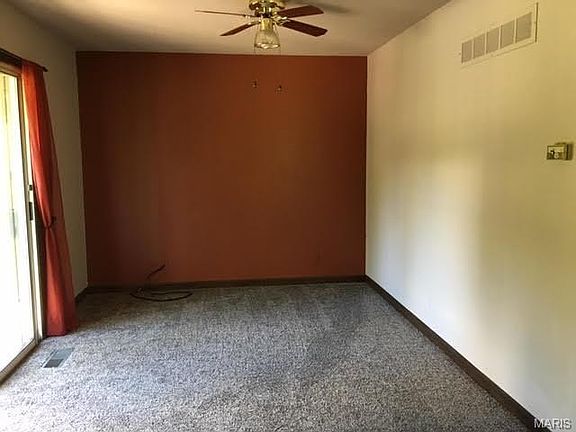 Master bedroom sitting area