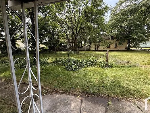 5636 Drake Ave — Photo 35