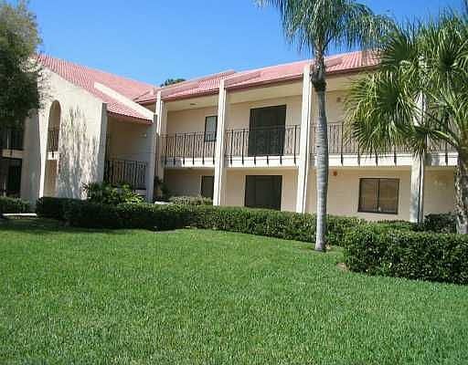 3rd image of 6328 Grand Bahama Cir APT H