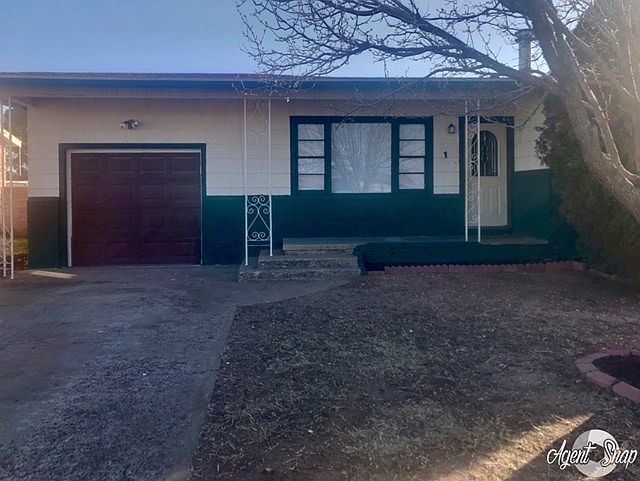 1st image of 2704 Windsor Dr