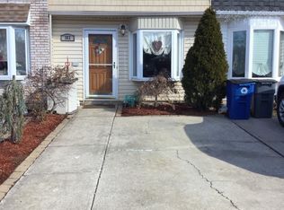 183 Sandalwood Dr, Staten Island, NY 10308