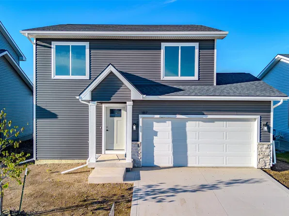 1817 Gordon Ct, Norwalk, IA 50211
