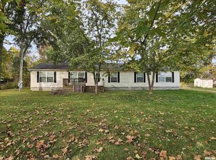 17983 Old Frankfort Rd, West Frankfort, IL 62896