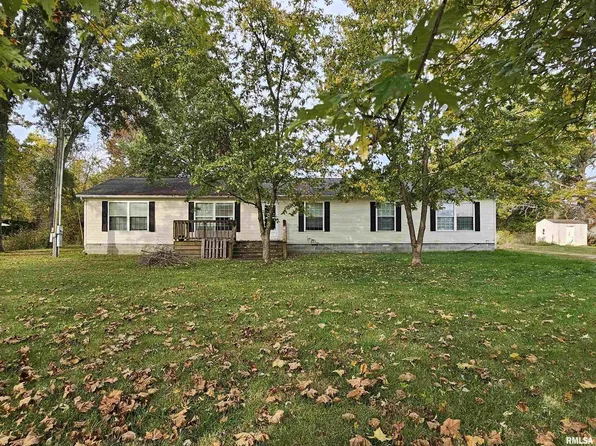17983 Old Frankfort Rd, West Frankfort, IL 62896
