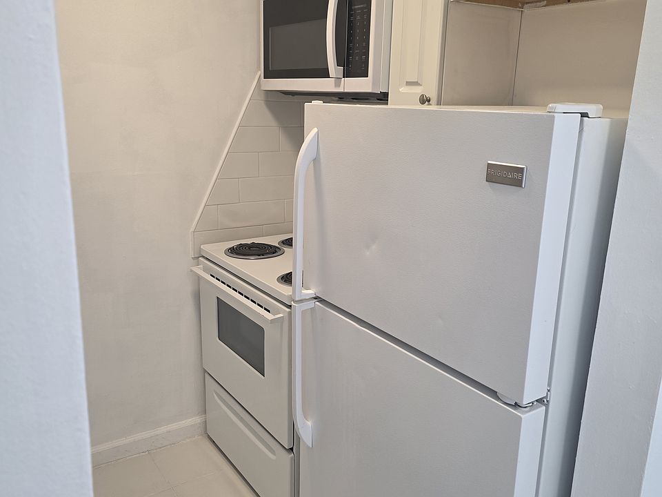 1st image of 345 Benham Ave #C