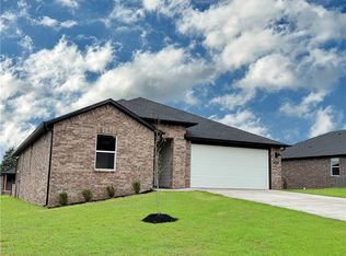 3116 N Bella St, Siloam Springs, AR 72761