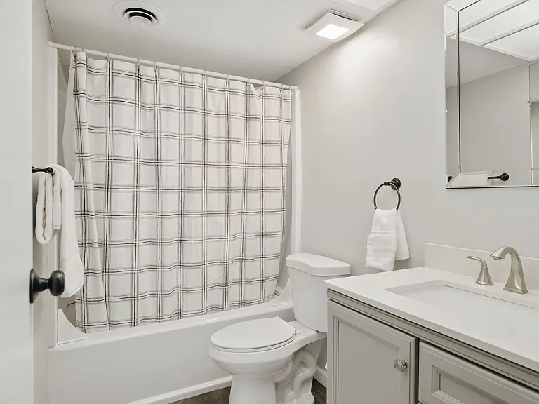 30 Yorktown Dr #30 — Photo 12