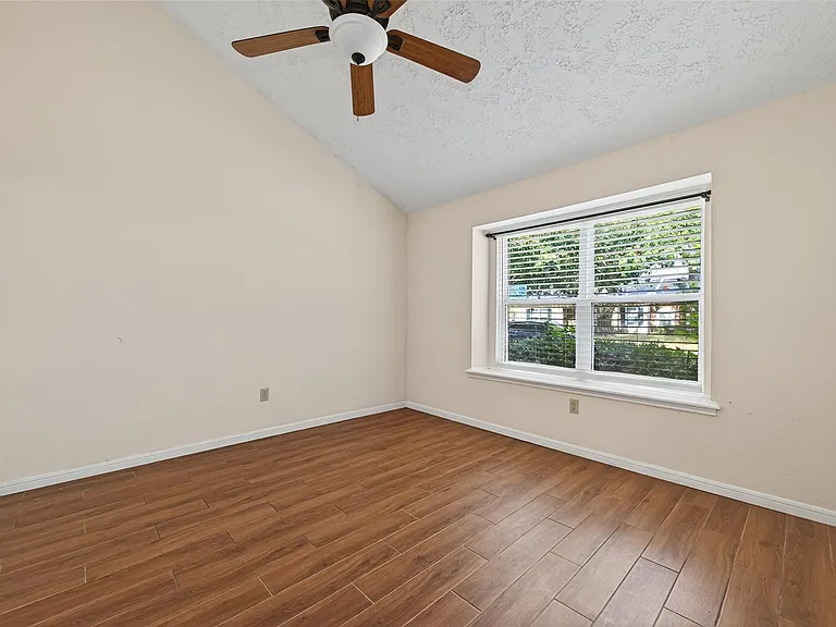 10913 Bexley Dr #913 — Photo 22
