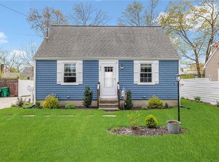 175 Pettaconsett Ave, Warwick, RI 02888