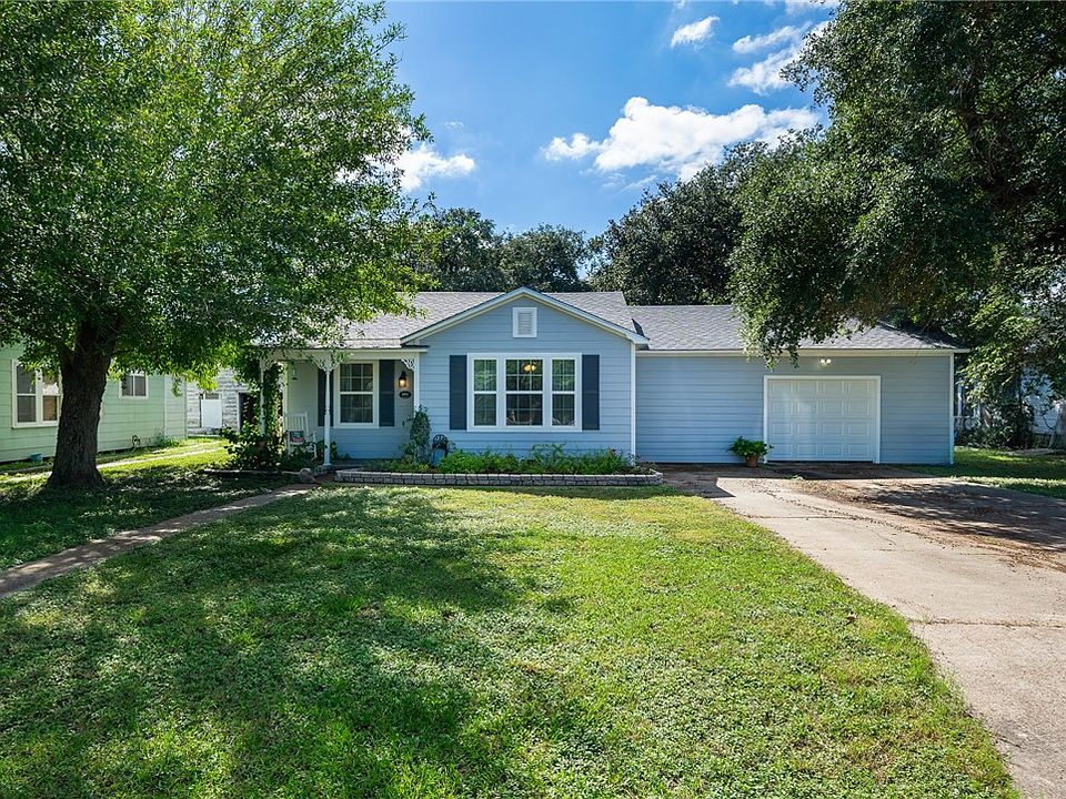 604 Burton St, Woodsboro, TX 78393 MLS 430614 Zillow