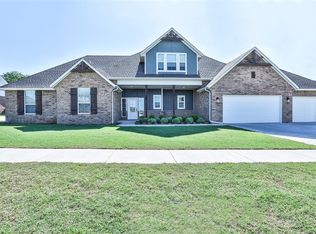 4536 Baldwin Ave, Moore, OK 73160