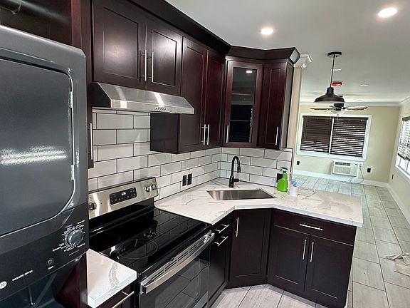 3rd image of 1915 Patterson Ave #B
