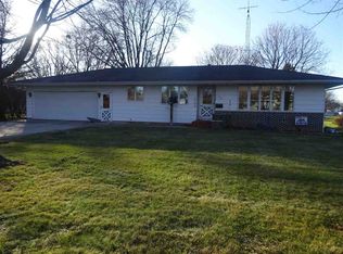 122 Fairview Dr, Ackley, IA 50601