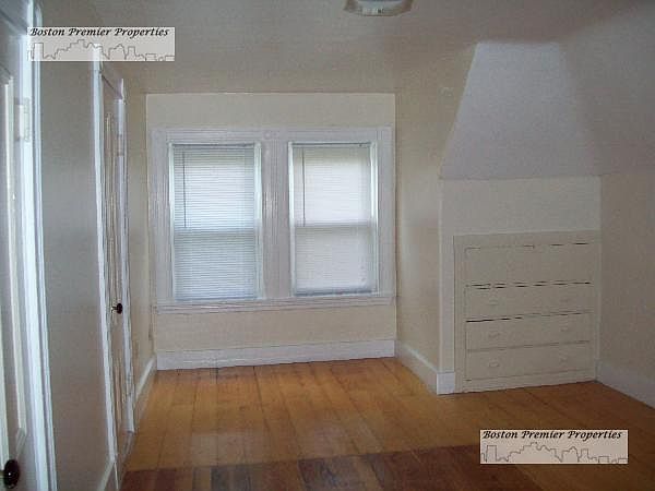 1st image of 75 Lincoln Ave APT 2