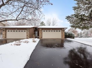 6239 Kirkwood Ln N, Maple Grove, MN 55369