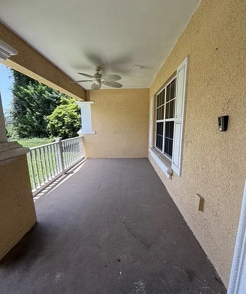 623 Summit Ave S — Photo 3