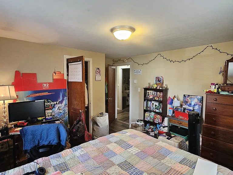 18 Dudley St — Photo 35