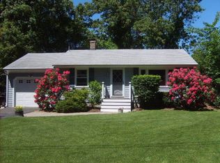 6 Columbia Rd, Saunderstown, RI 02874