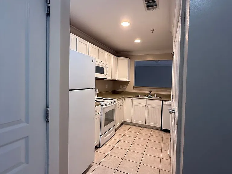3704 Spruce Ridge Way #2024 — Photo 12