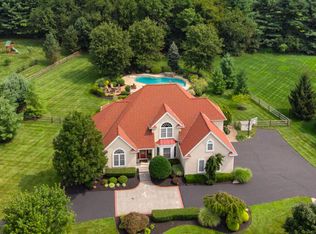 180 Peach Blossom Ln, Ivyland, PA