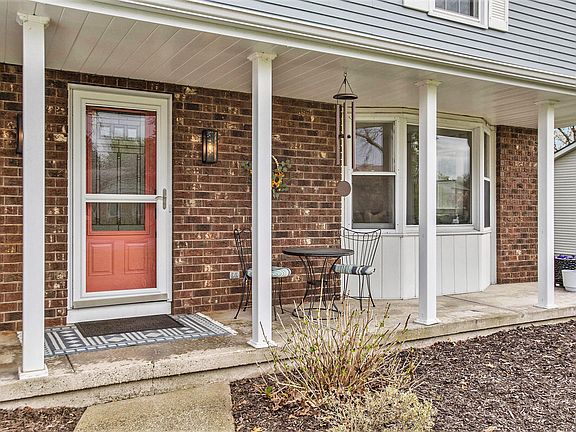 5th image of 2924 Wausaukee Dr NE