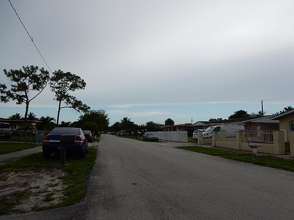 5th image of 18115 NW 43rd Ave