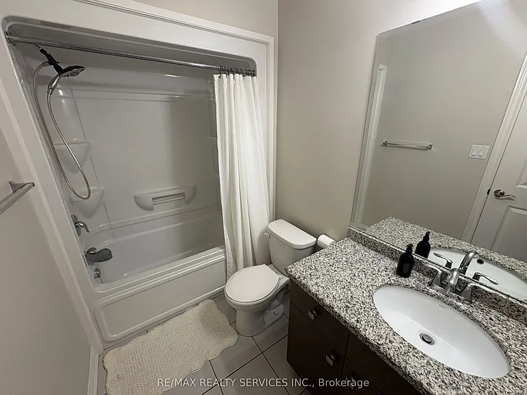 7 Sonoma Valley Cres — Photo 16
