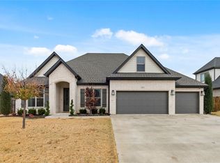 5801 W Canopy Meadows Dr, Rogers, AR 72758