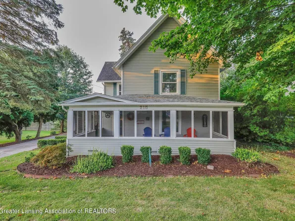 210 E Main St, Dewitt, MI 48820