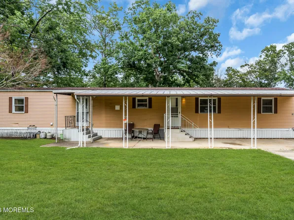 29 Cathy Court, Jackson, NJ 08527